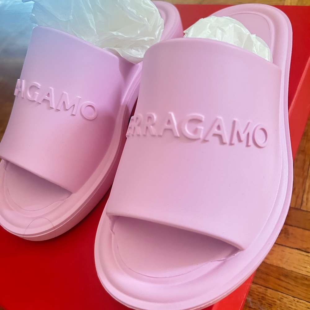 Salvatore Ferragamo Pink Slide